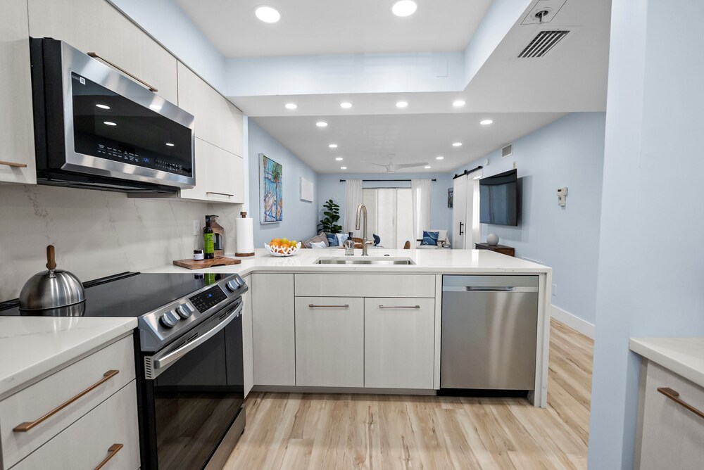 Admirals Bay 152 by Distinctive Beach Rentals
