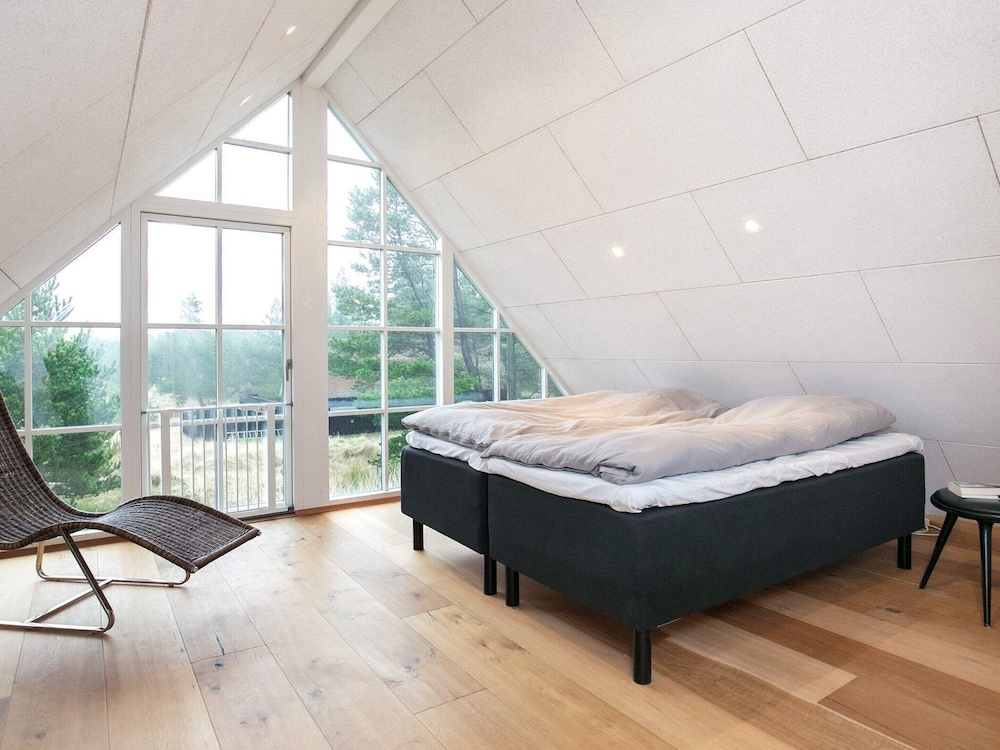 Blavand Garden Retreat: Tranquil Escape-by Traum