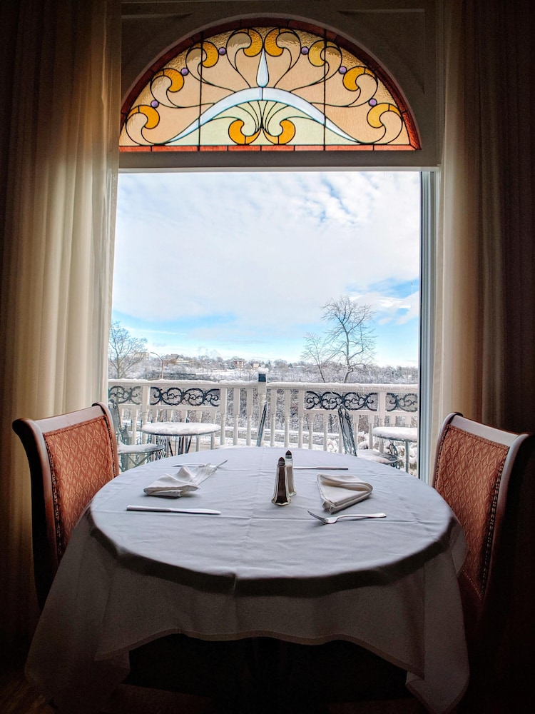 Niagara Grandview Boutique hotel