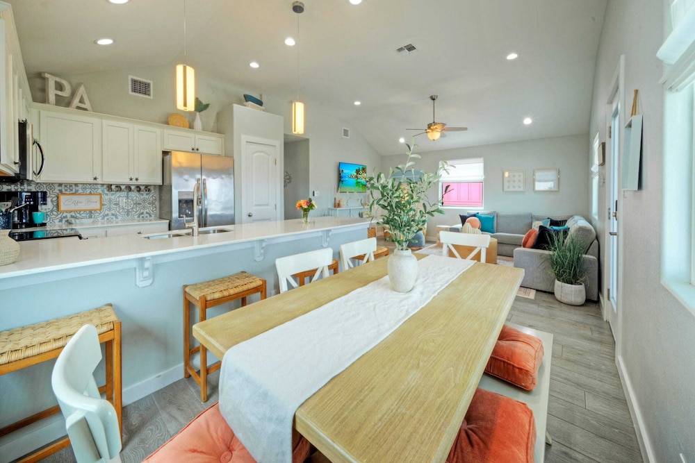 Salty Texan by Avantstay Central Location, Views