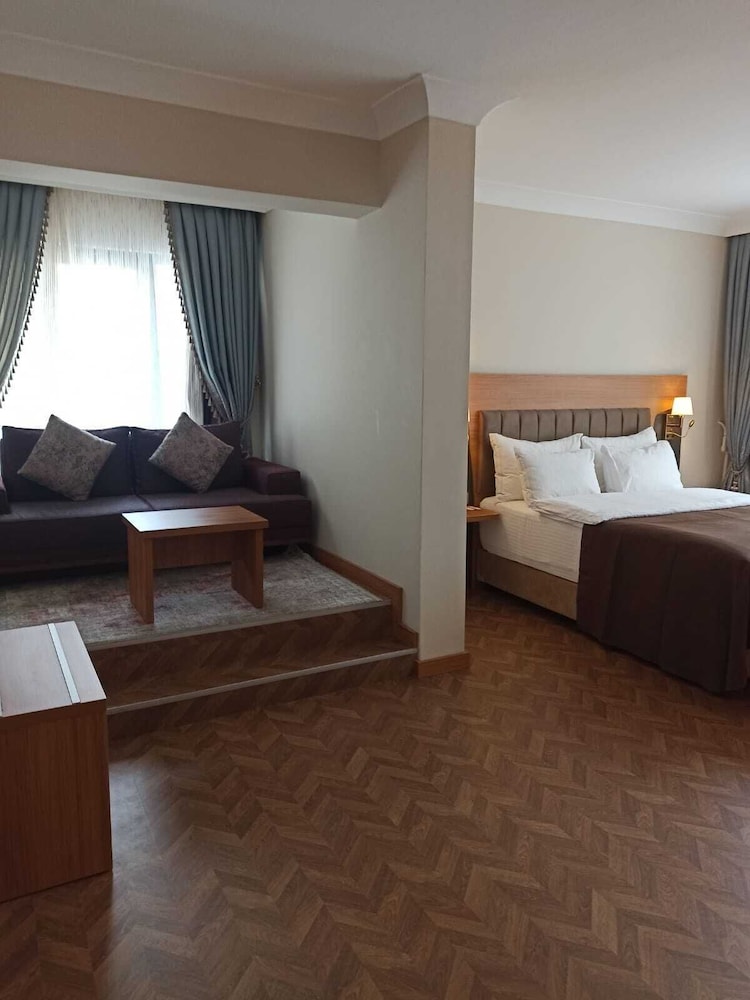 Ak Life Otel & Suit - Image 16