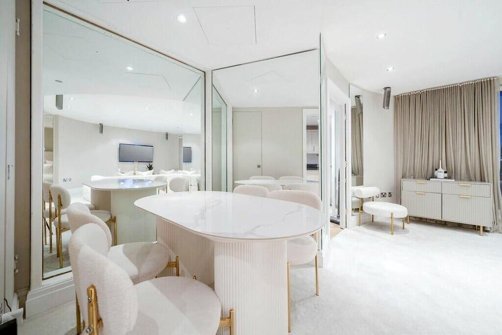 Riverside Retreat in Central London