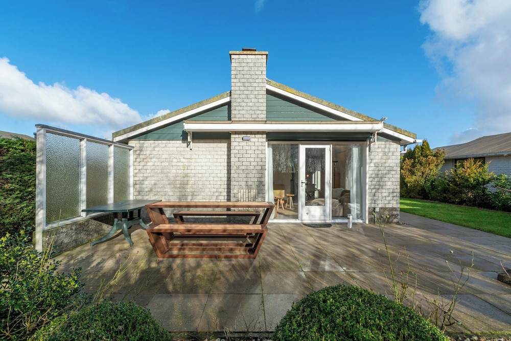 Holiday Home in Park De Watersnip Near Beach