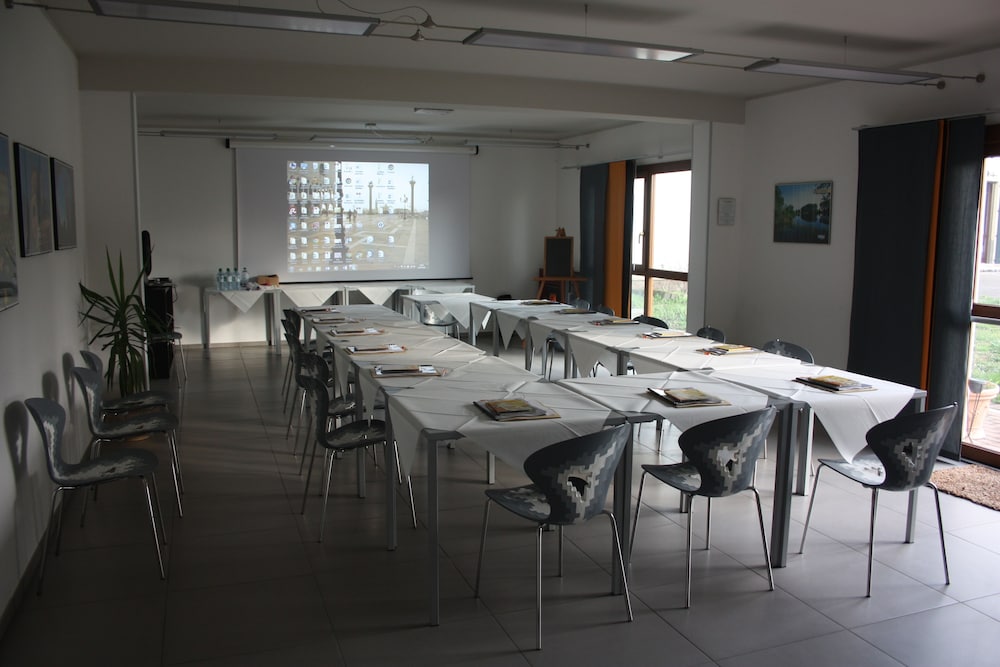 meeting & event spaces
