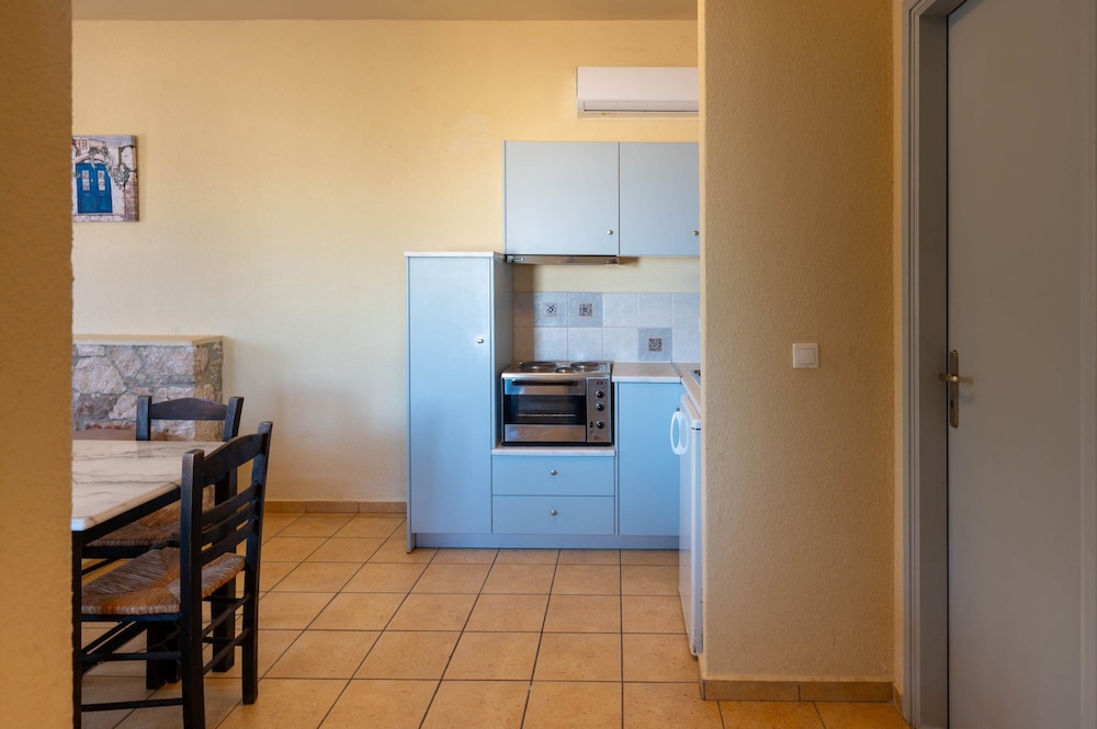 Samos Gem With Private Pool - Mantilada Village
