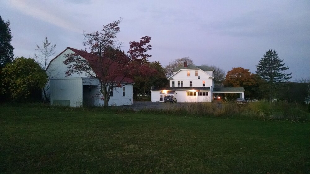 Fish & Loaves B&B