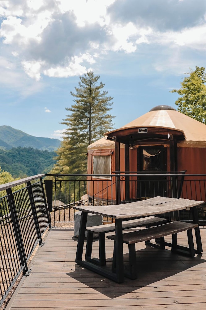 Sky Ridge Yurts