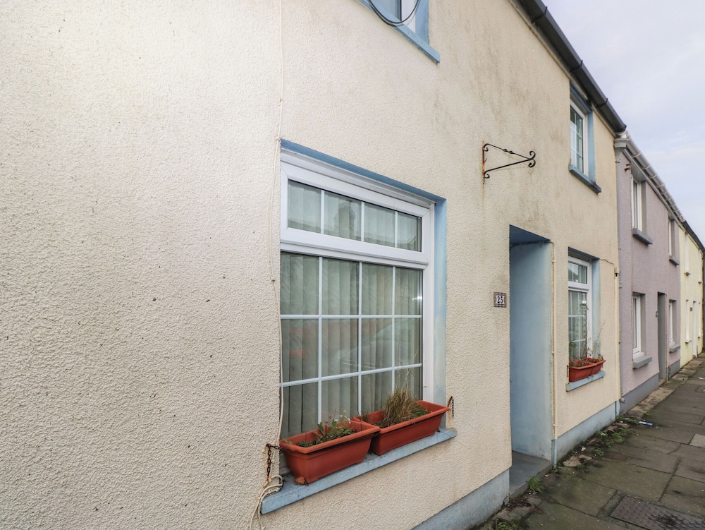 25 St. James Street