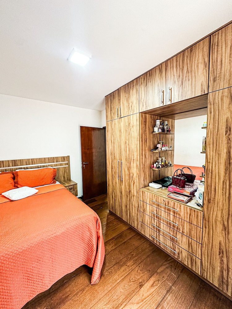 Casa de Luxo 2500m na Granja Viana