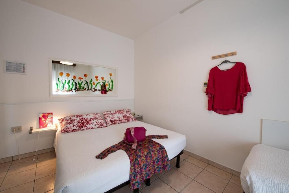 Le Petit Hotel
