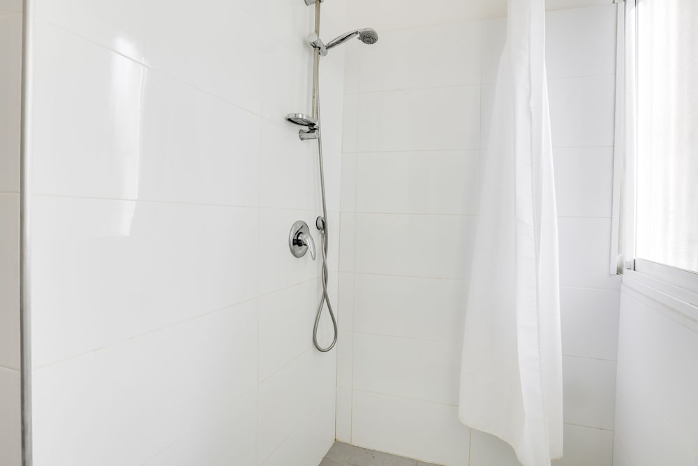 Central Apartment near Bograshov Beach