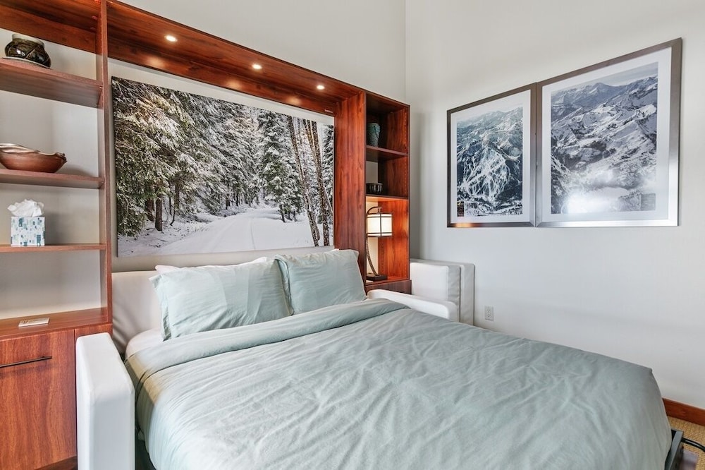 1311 - Three Bedroom Deluxe Eagle Springs West 3 Condo