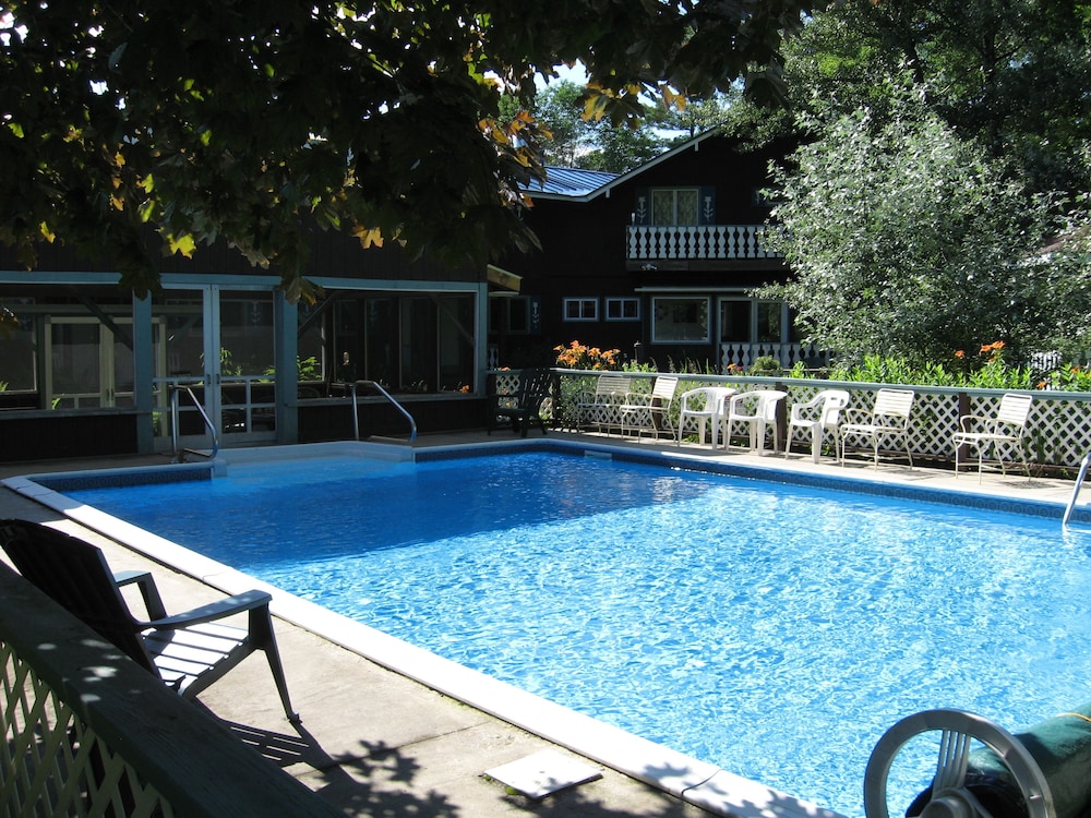 Blue Gentian Lodge at Magic Mountain