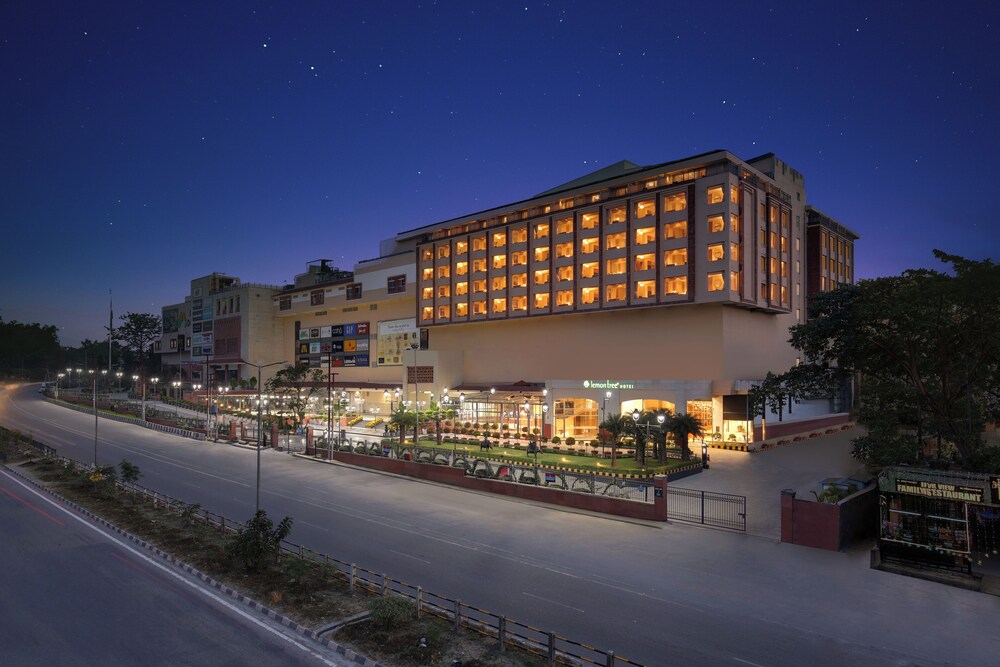 Lemon Tree Hotel Mall of Dehradun