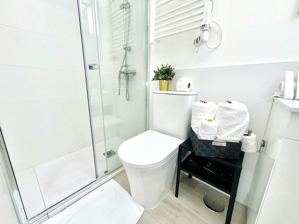 Cinco Torres Suites