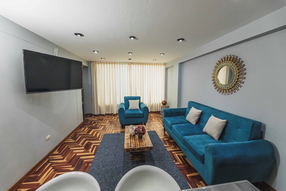 San Pedro Apartments