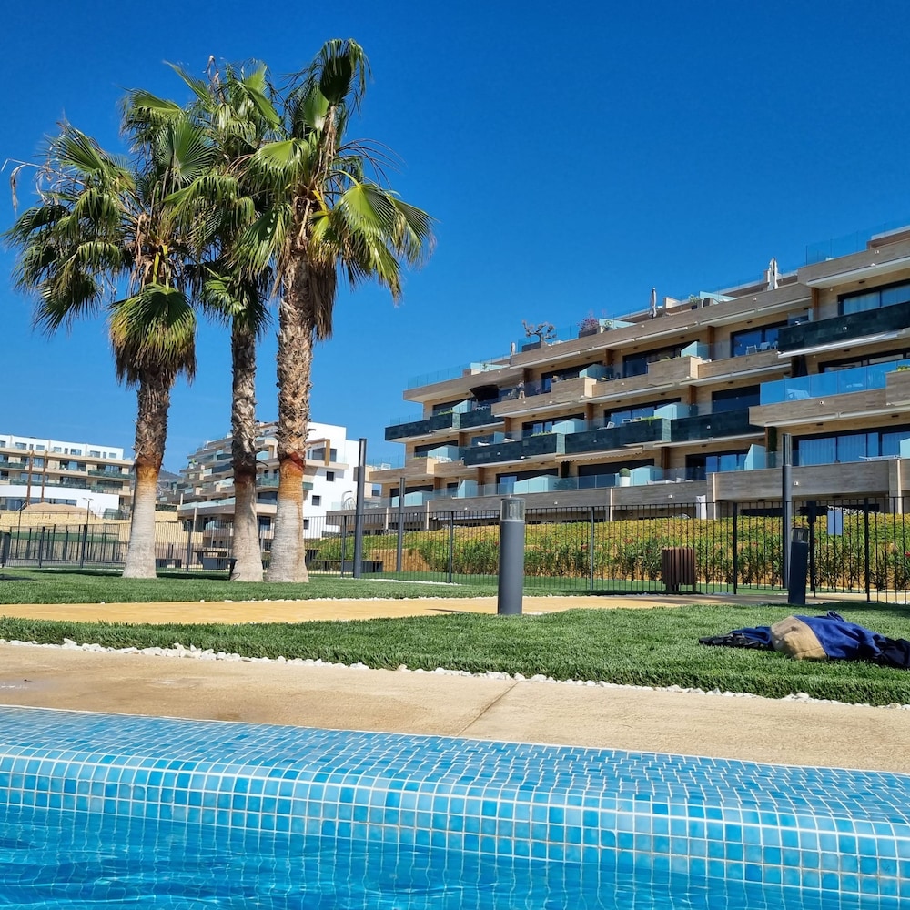 Casa la Vista by Bookaparadise