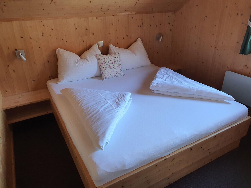 Comfortable Chalet in Hohentauern with Whirlpool near City Center view 2