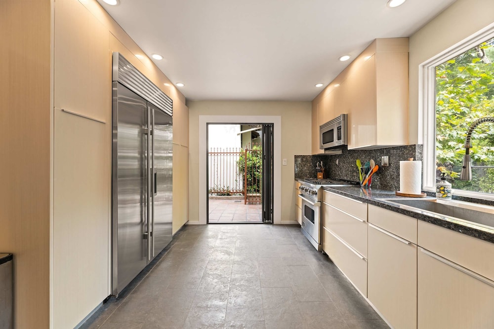 Allura Studio City Mediterranean With Private Pool