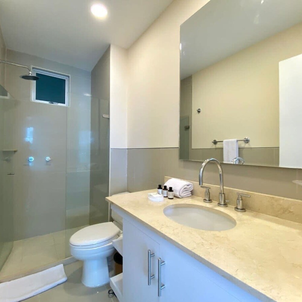 w Stunning 2BR w Pool n AC in Sunny Cartagena