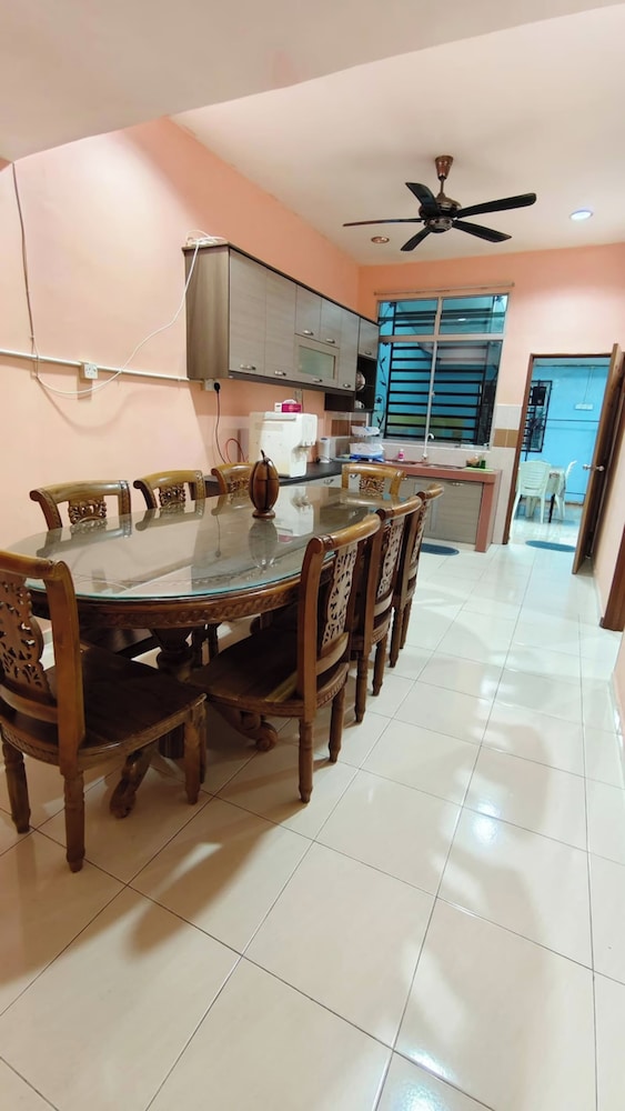 Homestay Murah Cheap and Very Satisfying