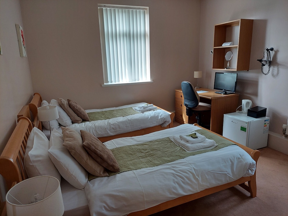 Cripps Hall Guest Annexe view 4