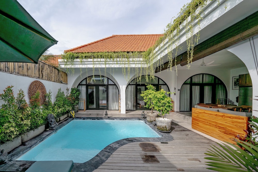 Casa Julia Canggu