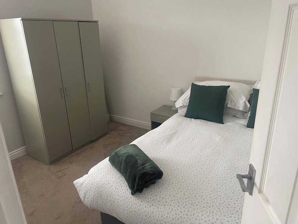 Horsforth Apartment Leeds Bradford Airport