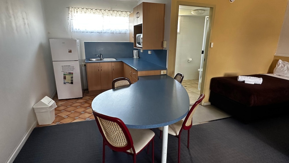 The Q Motel