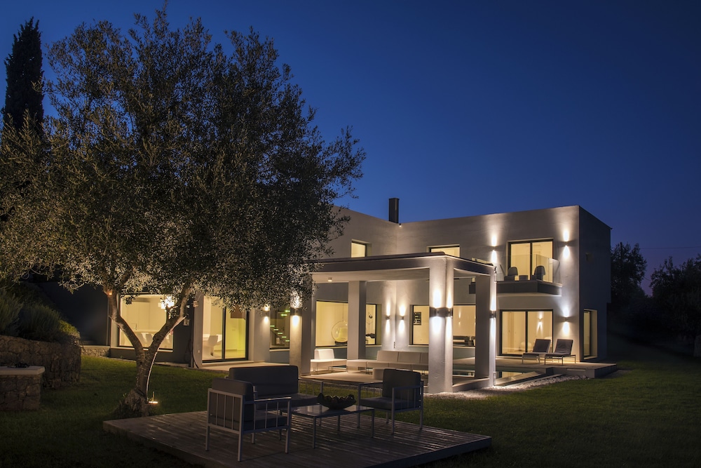 Luxury Villa Eve