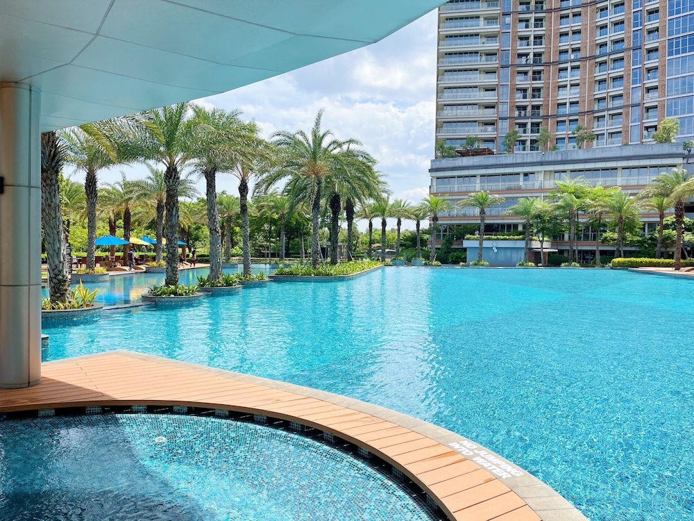 OneHOME Gold Coast PIK SeaView Apartment
