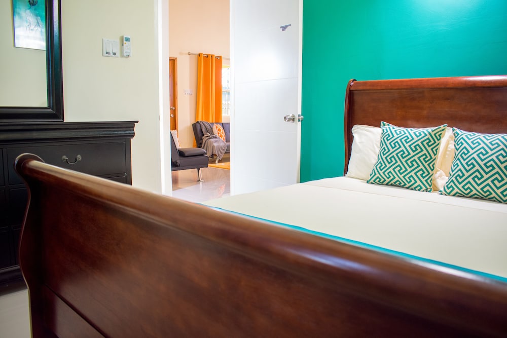Ocho Rios TaylorMade Vacation Villas