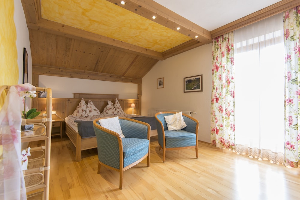 Hotel-Pension Lackenbauer