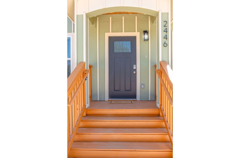 Generous 5BR 3BA Haven Close to Alamo Riverwalk