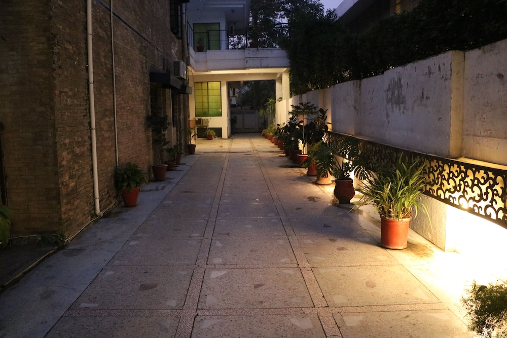 Riviera Guest House