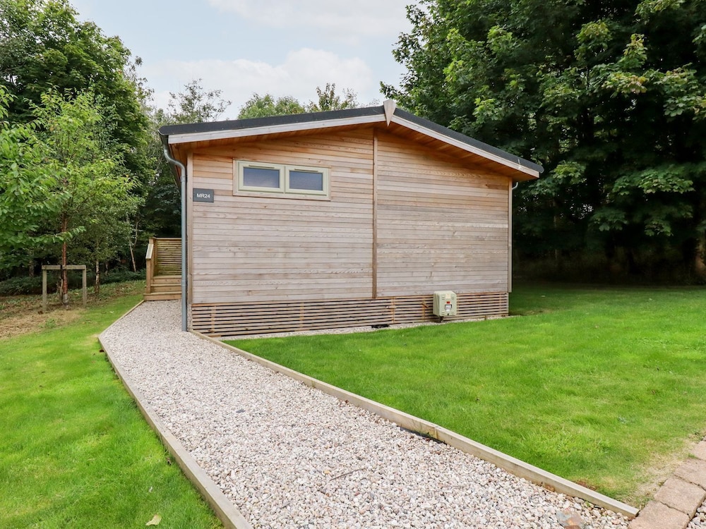 24 Meadow Retreat