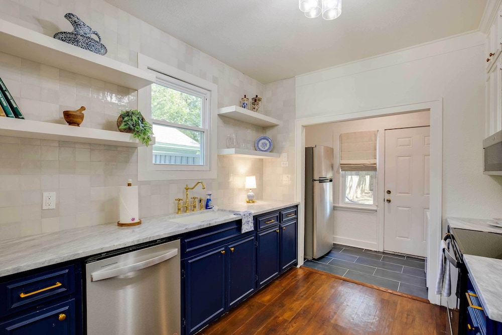 Walkable Tyler House w/ Deck: 1/2 Mi to Downtown! view 2