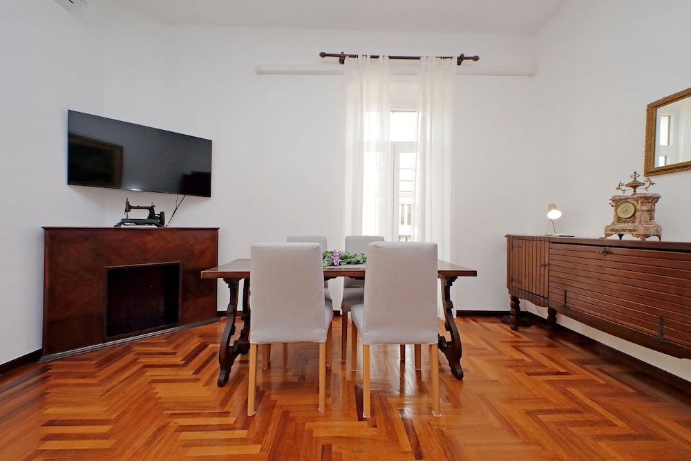 4bnb - Queen Mary Vatican Home