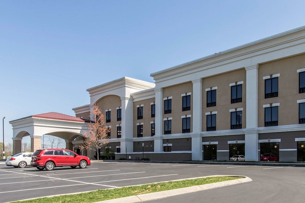 Smyrna Vacations - Comfort Suites Smyrna - Property Image 3