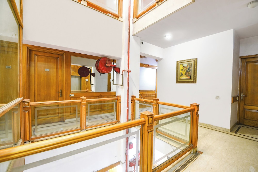 Fabhotel Kochar Continental