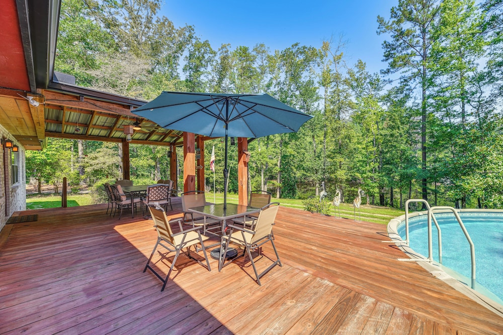 Pool & Deck: Pond-view Getaway in Newnan!