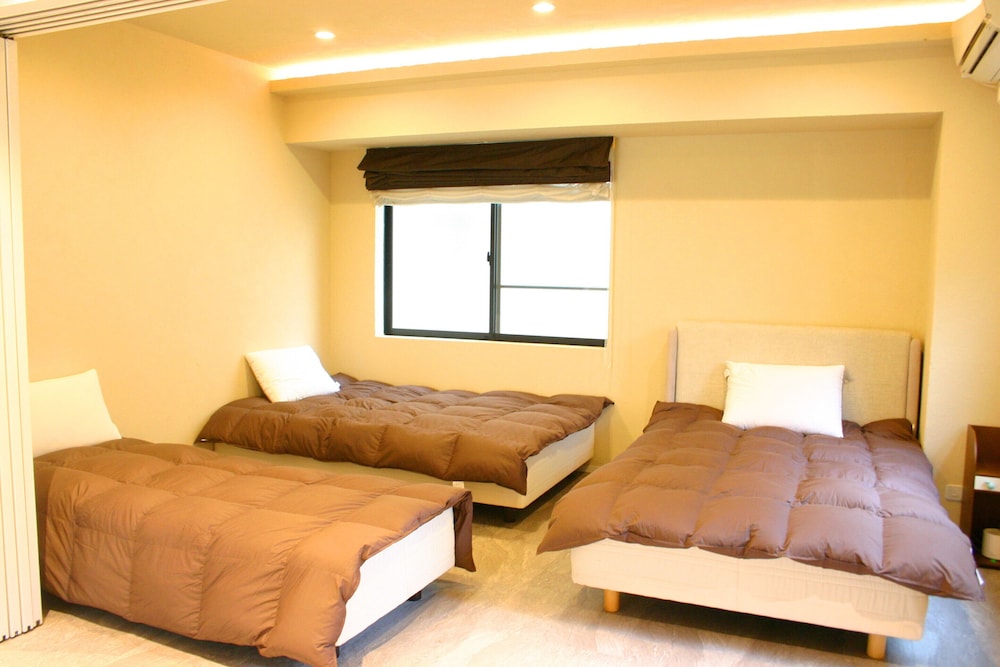 916 Travel Inn