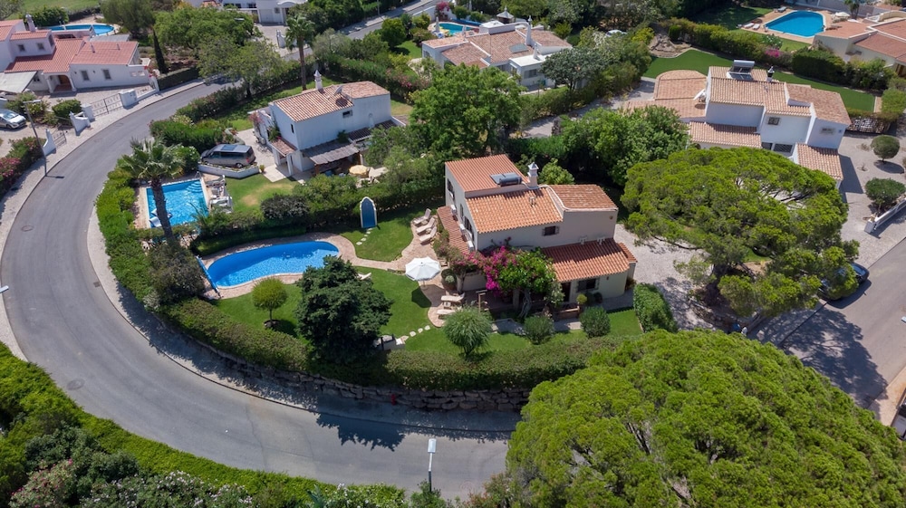 Villa Brisas - Vale de Lobo view 2