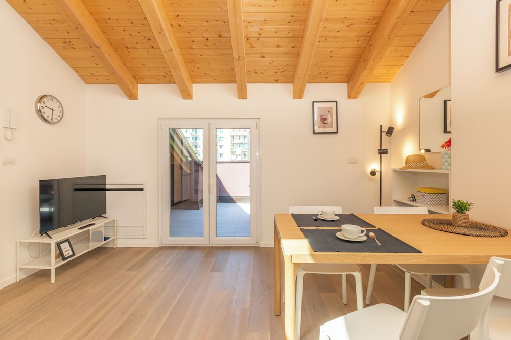 JOIVY Contemporary Apartments