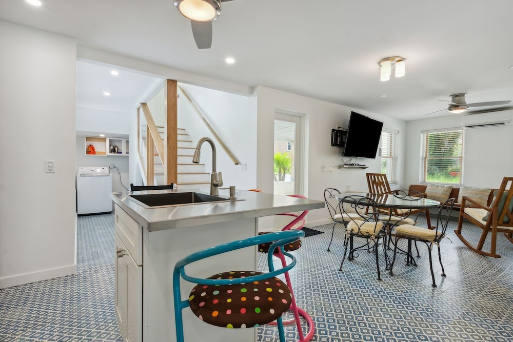161 S Fletcher 5 Bedroom Home