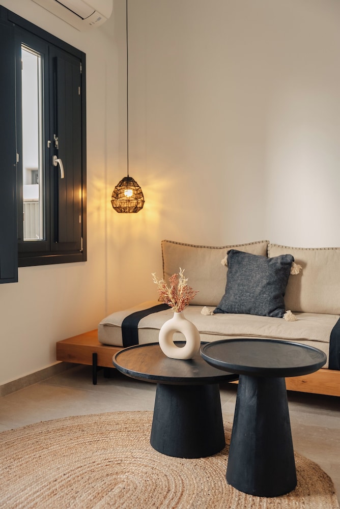 Erthā Suites with private pools