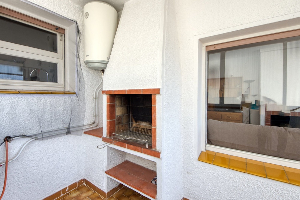 Apartment in Rosas Near Cap de Creus