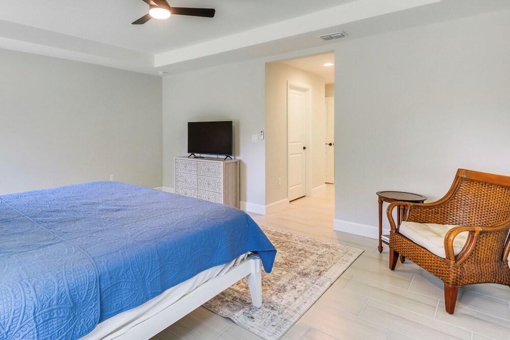 Newly Built Golf Course Home in Palm Coast!