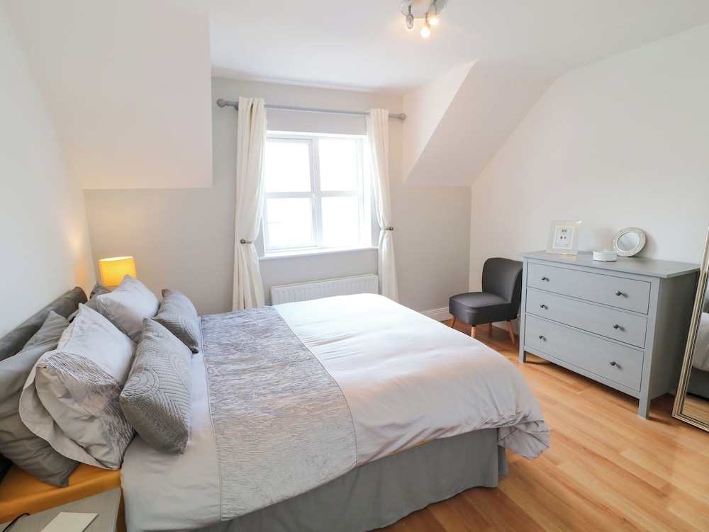 12 Hillview