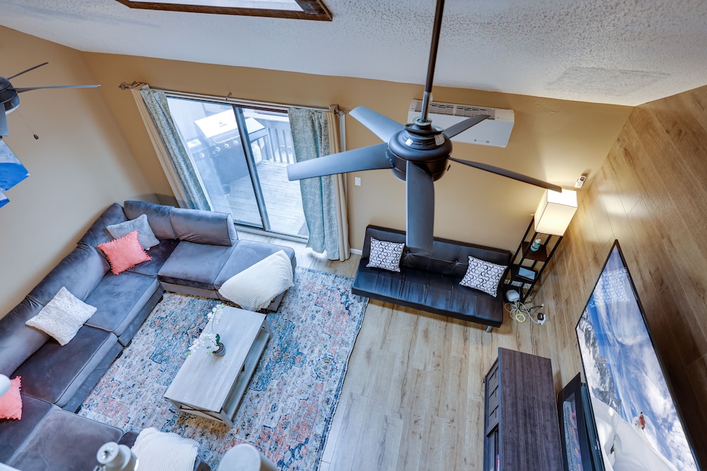 Pocono Paradise Ultimate Camelback Getaway 4 Bedroom Townhouse